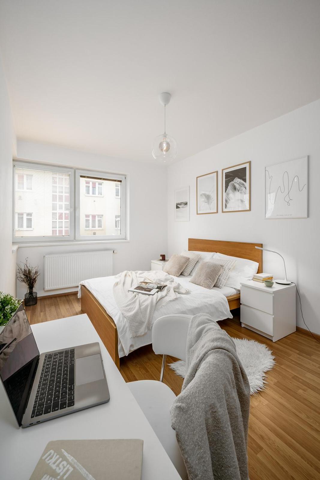 Prague Days - Bright Apartment - Balcony - Private Parking Dış mekan fotoğraf